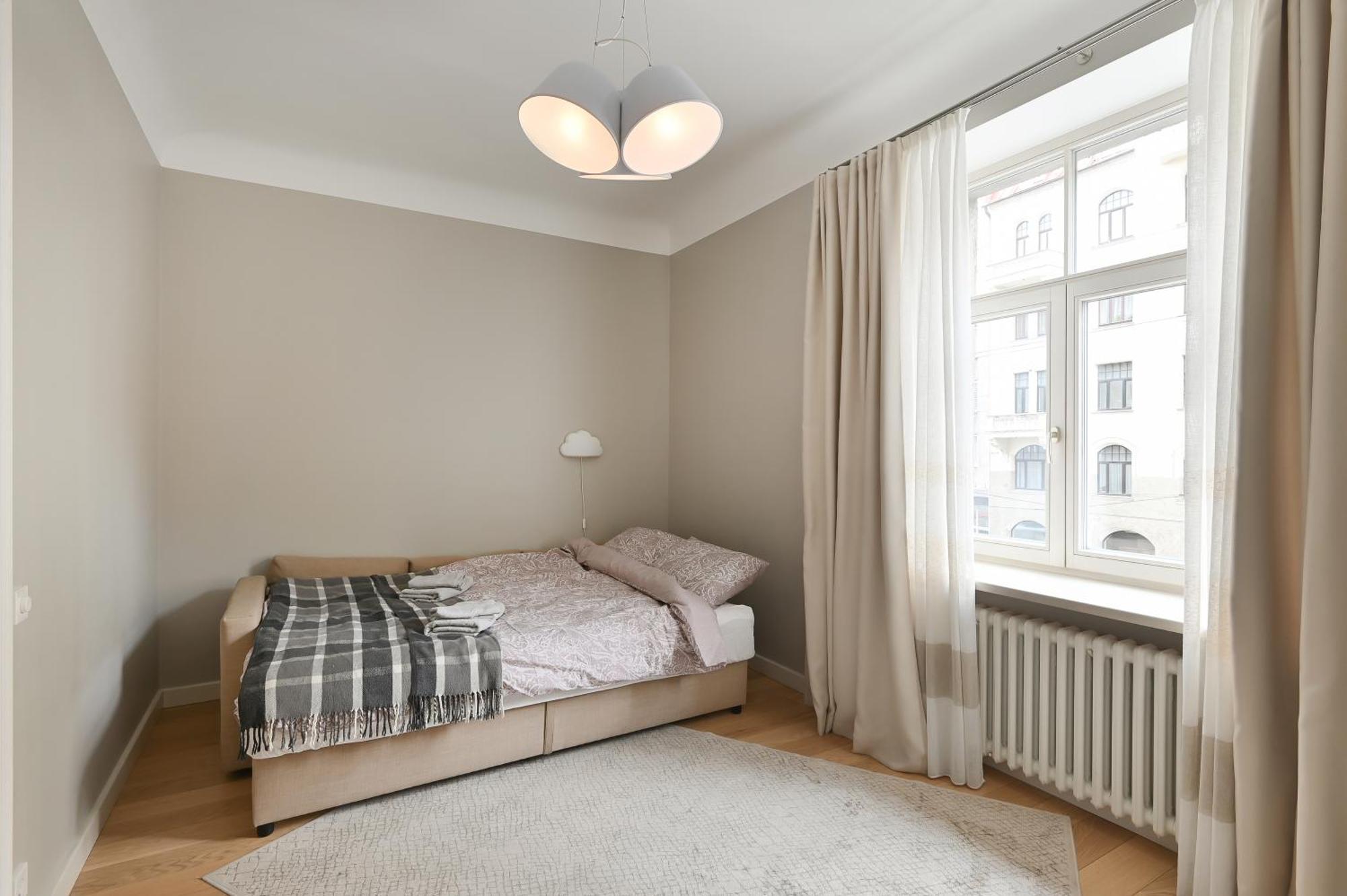 Modern 2-Bdrm Centre Apartment Riga Buitenkant foto